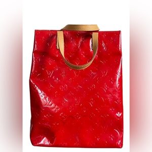 Louis Vuitton Red Vernis Reade MM